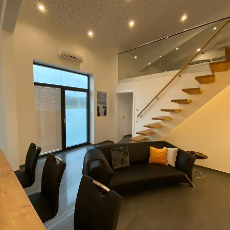 Loft- Perfekt Fuer Fahrradfahrer Apartament